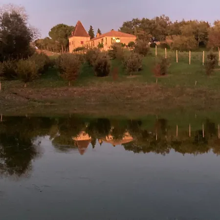 Grande Ferme Restaurée 18ème Siècle à Deux Pas De Condom Et Nérac Tennis Piscine * Francescas
